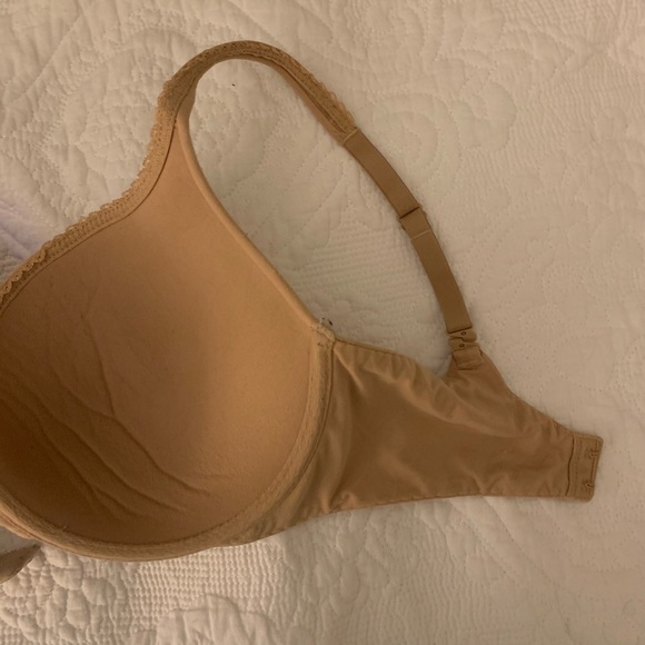 victoria’s secret bra - Picture 2 of 3